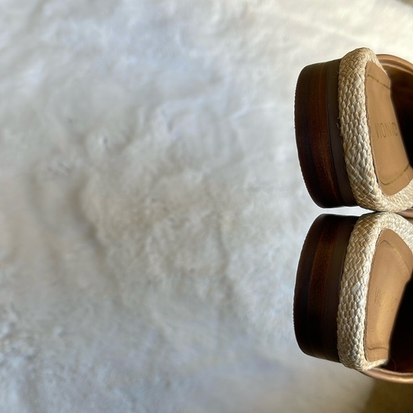 Vionic Willa flat mule - Picture 6 of 10